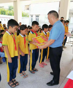 良垌镇正奏小学环尾教学点户外活动场地