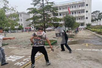 辛榨乡中心小学户外活动场地