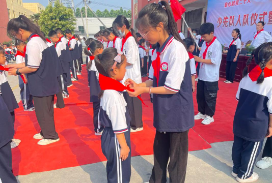 荣昌县双河镇中心小学幼儿园户外活动场地