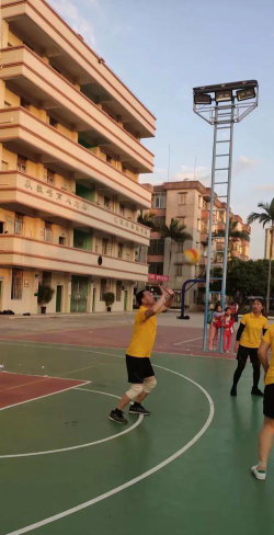 北坡中心小学户外活动场地