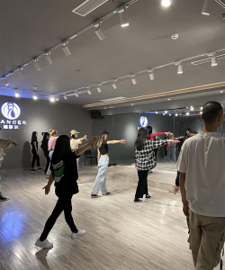 常德市武陵区艾诗街舞培训学校有限公司户外活动场地