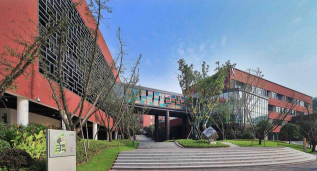 重庆两江新区可乐星艺术培训有限公司户外活动场地