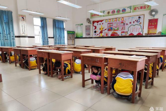 廉江市第十小学户外活动场地