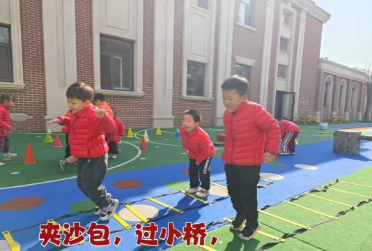 三台县幸福乡沙包村幼儿园户外活动场地