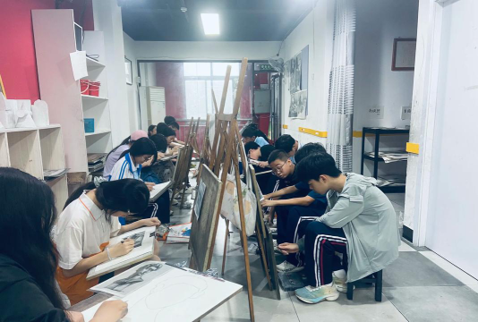 瑞昌市传人美术培训中心有限公司户外活动场地