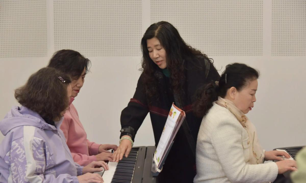 文安县兴隆宫镇兴艺艺术培训学校有限公司户外活动场地