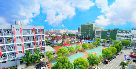 上海琨璨培训学校有限公司户外活动场地