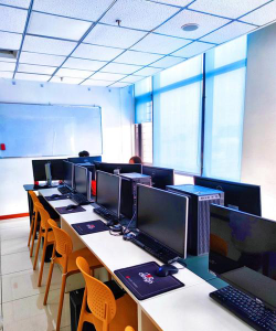 上海思苗培训学校有限公司户外活动场地