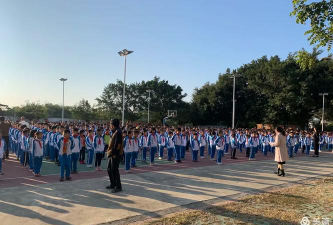 南兴第二小学阅读区