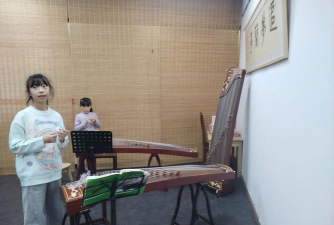 绥德县雅筝艺术培训有限公司阅读区