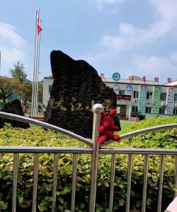 普宁市南径镇长江幼儿园阅读区