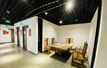 浮山县老虎艺术培训学校有限公司阅读区