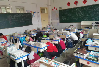 静宁县双岘初级中学阅读区