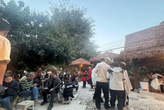 西双版纳云上艺术培训有限公司阅读区