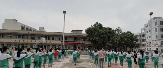 霞洞镇中心小学阅读区