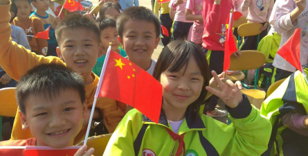 东岸镇中心小学阅读区