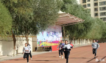 甘肃省玉门市第三中学阅读区