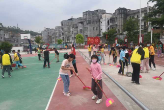 金垌镇中心小学阅读区