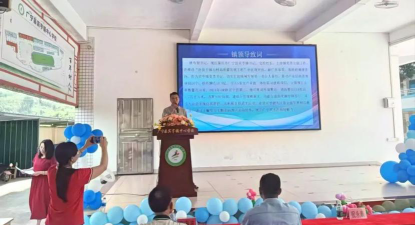 宾亨镇中心小学阅读区