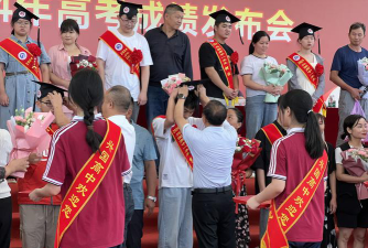 台南市私立兴国高级中学阅读区