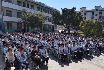 武定县万德中学阅读区