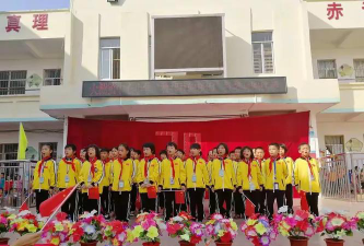 大洲镇中心小学阅读区