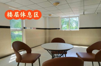 四川工商学院阅读区