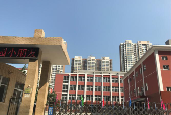 惠州龙丰小学阅读区