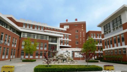 西韩中学阅读区