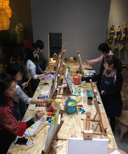 马山县贝多艺术培训有限公司阅读区