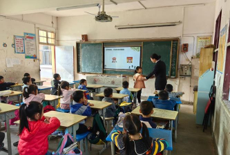 万和乡南垭村幼儿园阅读区