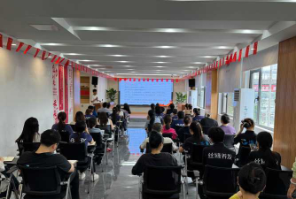 定州创艺培训学校有限公司阅读区