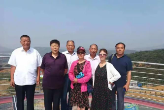 犁川中学阅读区