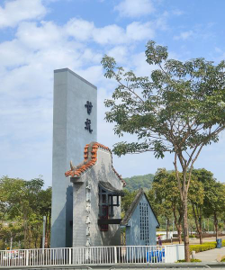 南投县立草屯国中阅读区
