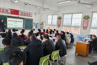 内乡县赤眉镇兰田中心小学阅读区