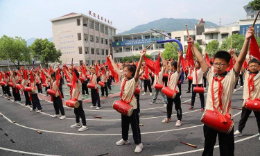 保康县城关镇中心学校阅读区
