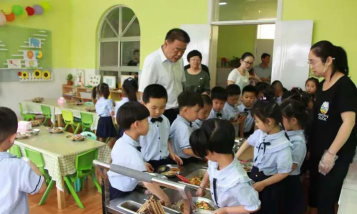 山东济南平阴实验幼儿园阅读区