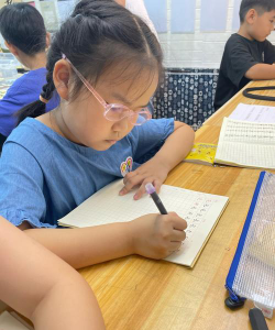 随州市曾都区米田格书法培训班阅读区