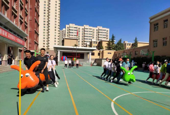荆门沙洋县五里铺镇草场小学阅读区