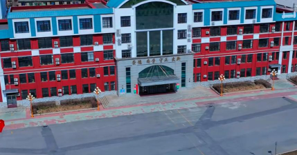 大石桥市第二高级中学阅读区