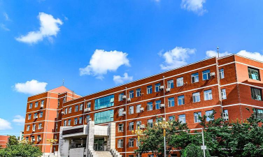 长春东方职业学院阅读区