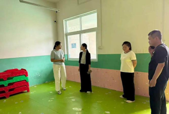 扶沟县江村镇江南小学阅读区