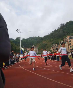 富宁县第三中学阅读区
