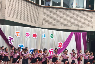 昆明市妇联艺术幼儿园阅读区