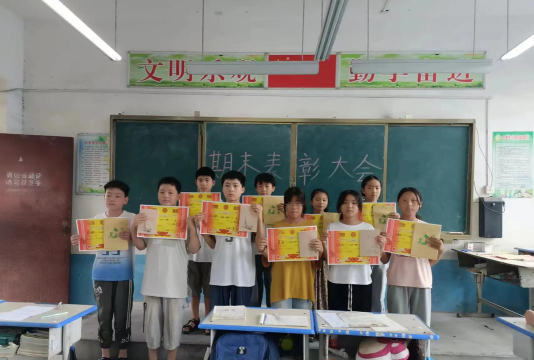 项城市千佛阁办事处星园小学阅读区