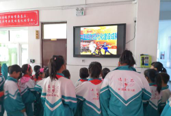 齐市富区杜达乡罕伯岱学校阅读区