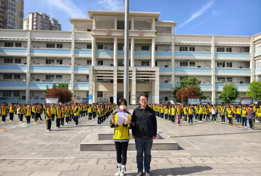 安宁市昆钢第一小学阅读区