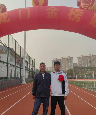 勐腊县勐润中学阅读区