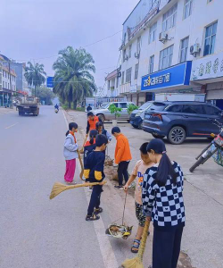 勐腊县英才学校阅读区