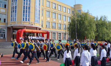 鸡西市第三中学阅读区